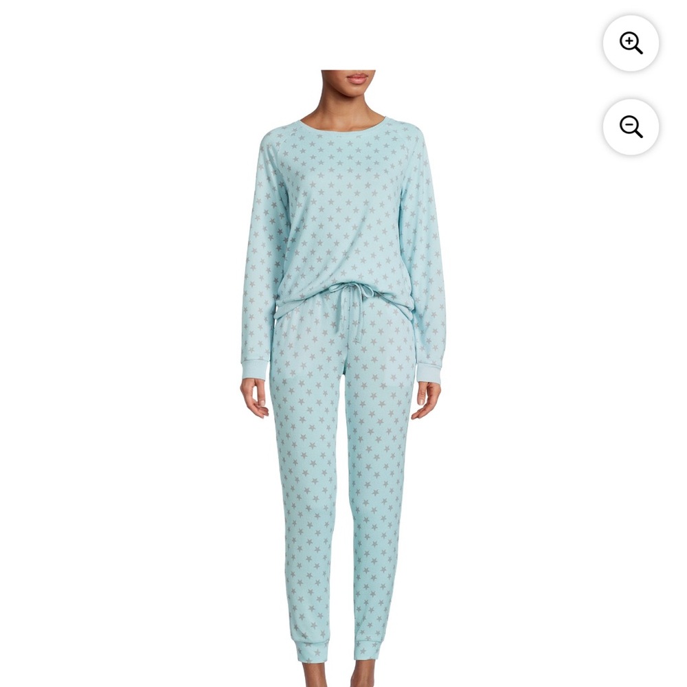 GRAY WITH BLACK STARS 
Muk Luks Buttery Soft Knit Loungewear/Pajama Set